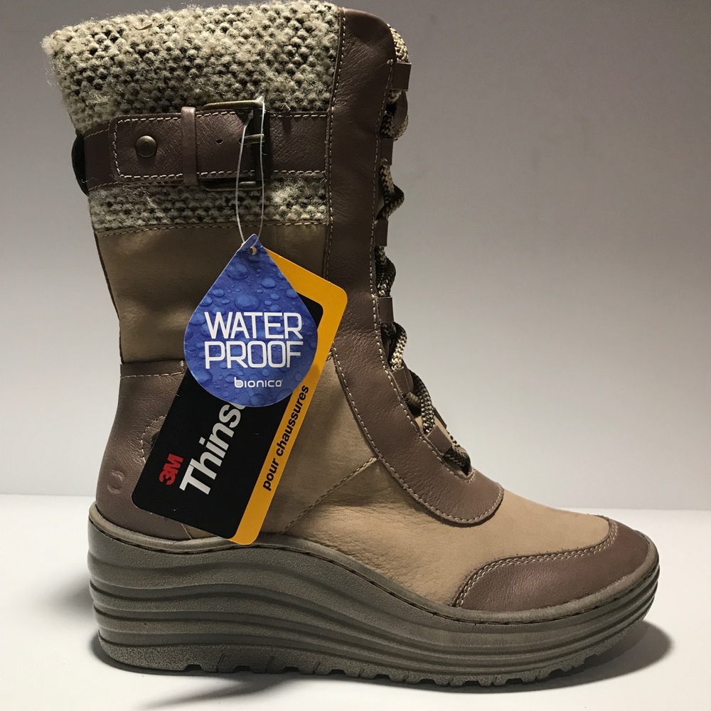 New Bionica Waterproof Boots Retail $190 - Picture 4 of 8